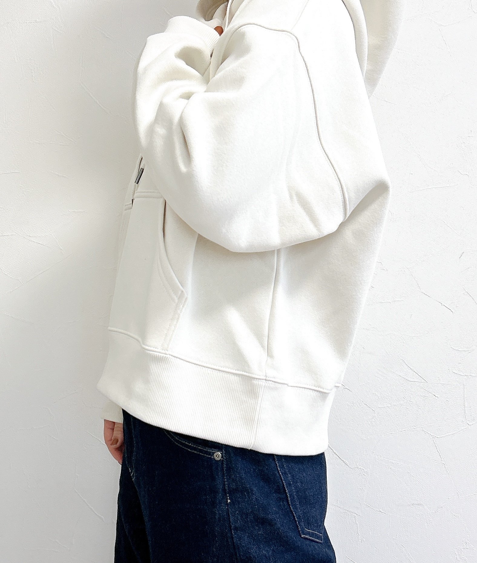 すぽんと着るだけで可愛い！GUの“ぽかぽかパーカー”脚長効果がバツグンなんです！「可愛いと褒められました！」「スタイルが良く見えます」