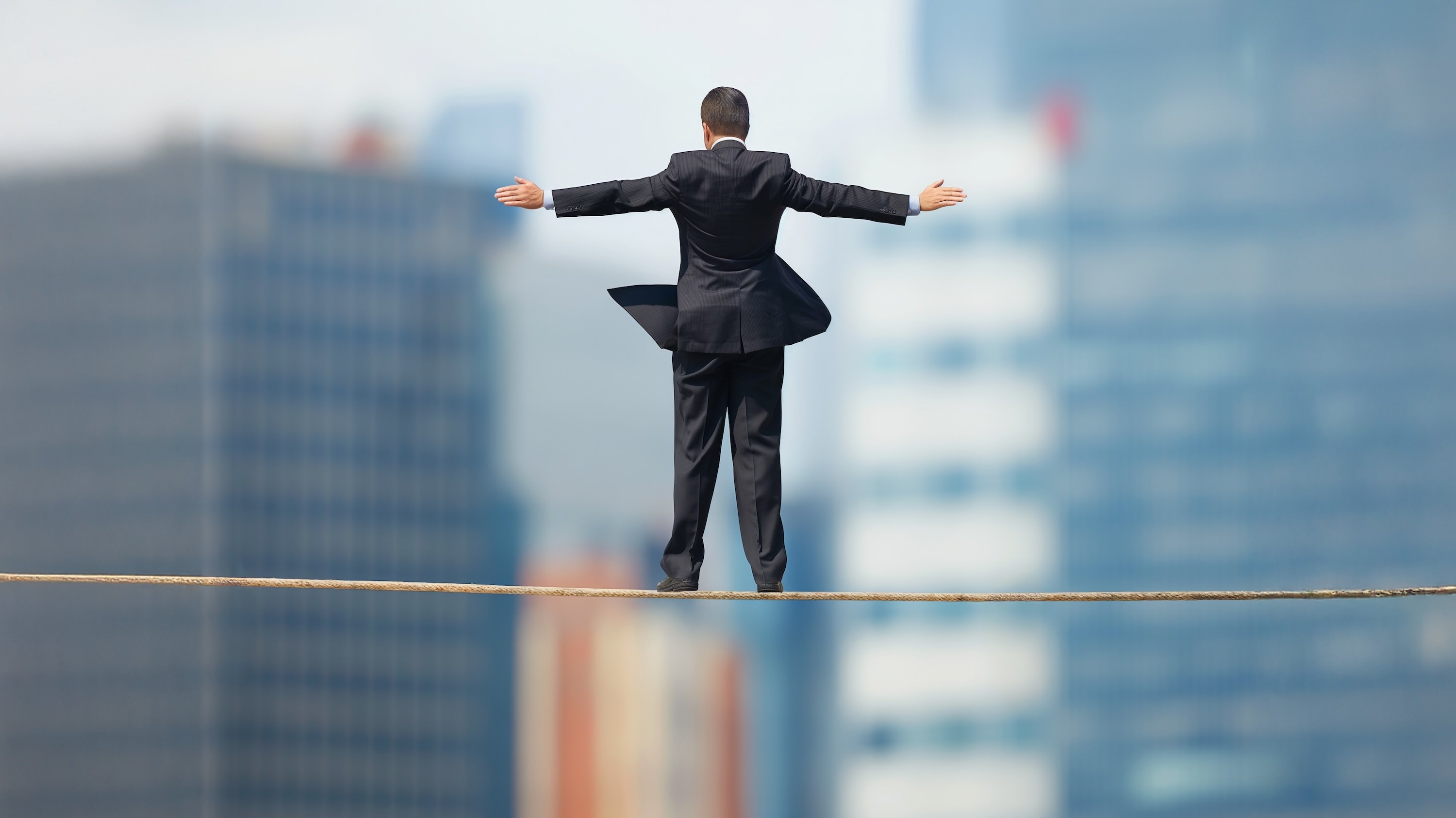 【残念すぎる】「なんとなく大企業」を選んでしまった人の末路とは？