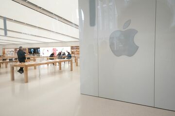 アップル店舗閉鎖の警鐘、ウォール街には届かず