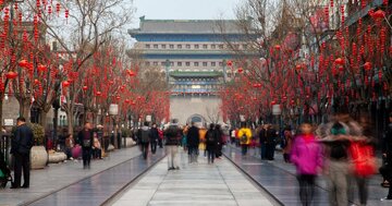 「中国の人口は、もう世界1位じゃない」→どこに、いつ抜かれた？