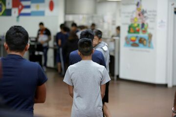 米政府、国境で引き離された移民家族1人につき5100万円の補償金検討