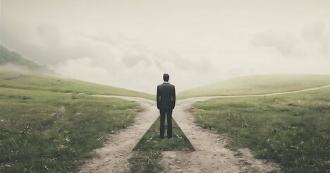 人生が停滞する人は「できそうなこと」だけをやる。じゃあ、人生が上向きになっていく人は？