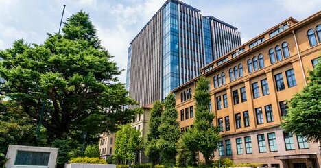 早稲田大学「就職先企業・団体」ランキング2025！コンサルに負けず劣らず人気の「大手グループ」は？