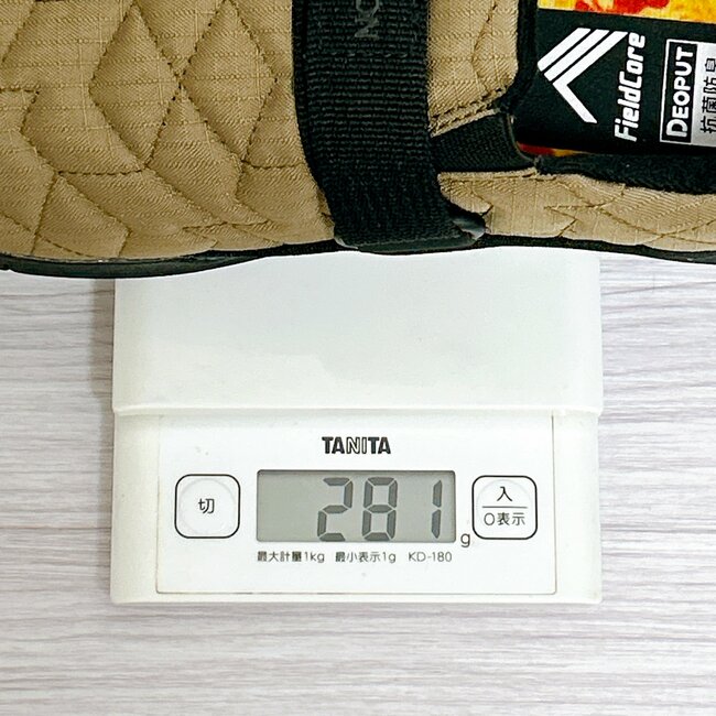 「高いシューズよりも履き心地よい」ワークマンの“2500円シューズ”が楽ちんでポカポカ！「全然寒くないです」「焚き火も安心」