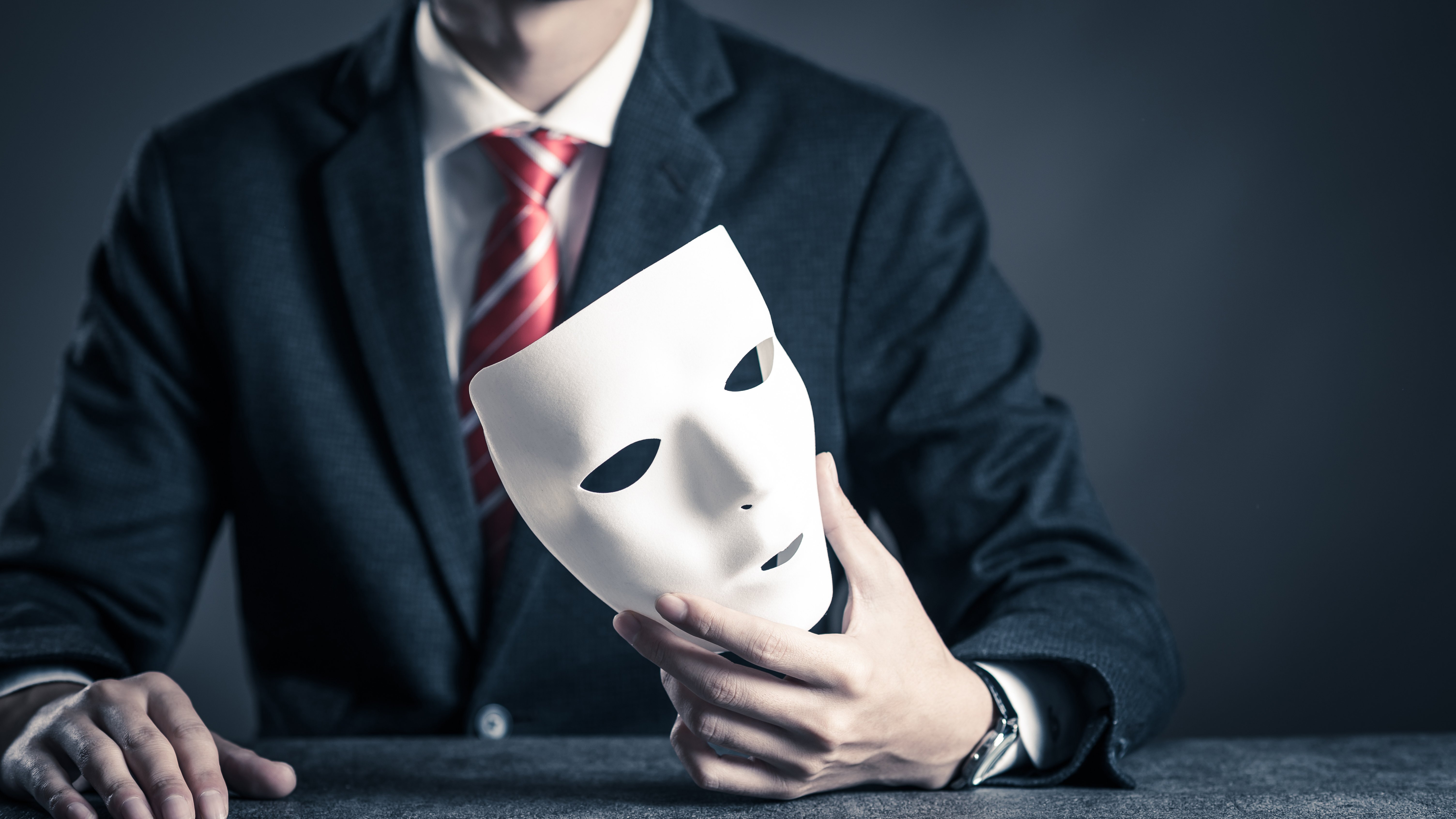 「仕事用の仮面」を脱げる人だけが成功できる