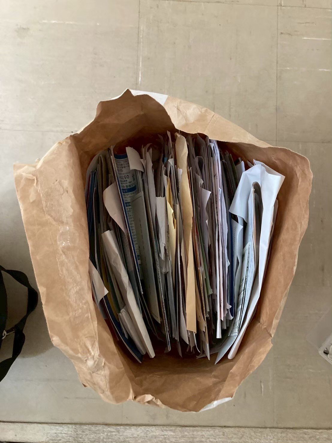 【その紙捨てないで!】ためこんだ紙の中から出てくる「お金に変わる紙」ベスト3