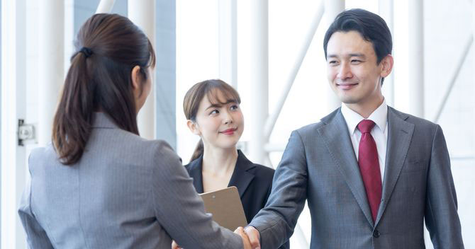 稼ぐ人の「自己肯定感」が<br />ずば抜けて高い理由