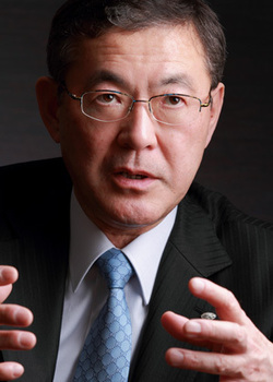富士重工社長「米国市場が一番安全、円高でも利益率2桁維持」