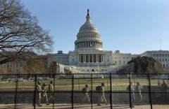 米首都ワシントンに6州が州兵派遣、大統領就任式控え