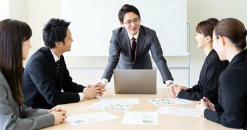 【堅忍不抜】反対意見に揺らがず、現場の声に耳を澄ませるリーダーが強いワケ