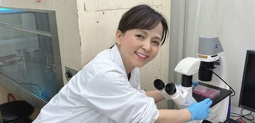 いとうまい子さんは、両親の看護・介護と研究・仕事をいかに両立させてきたか