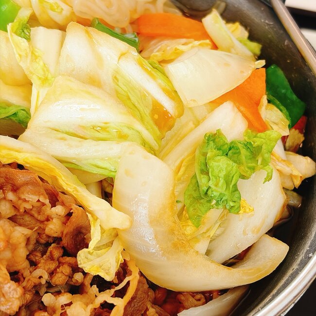 「私の大好物」「50回は食べるわ」すき家の“豪快すぎるメニュー”お肉2倍盛りのボリュームすごい！「美味すぎてわろてます」「当たりだった」《実食レビュー》