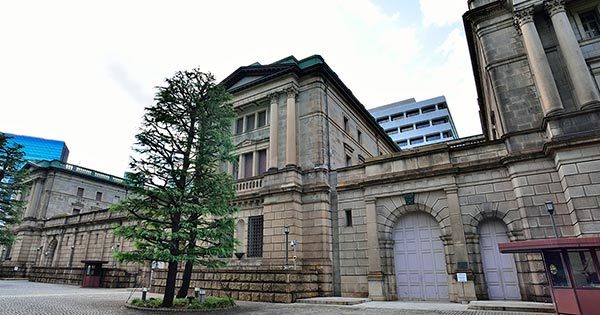 日本銀行が打ち出した政策金利の「フォワードガイダンス」は将来の予測なのか、約束なのか。