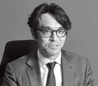 藤井 彰人