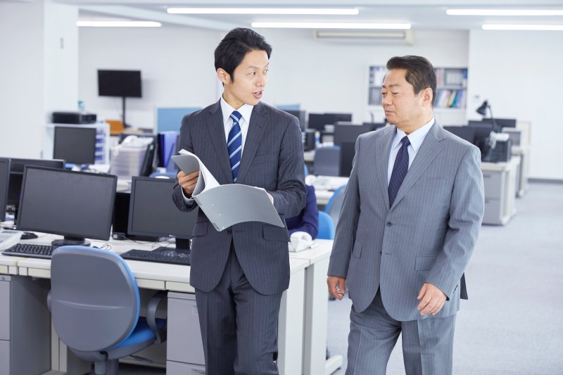 会社の人間関係、「飲みニケーション」なしでも一目置かれる人がしていることとは?