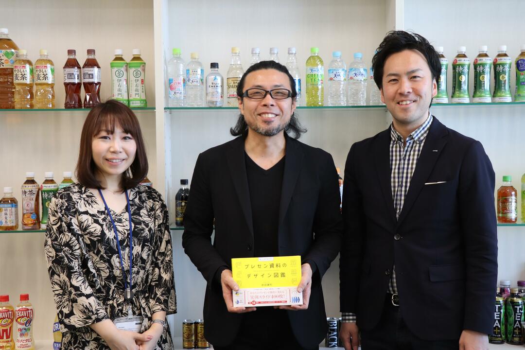 左から、サントリー食品インターナショナル株式会社の長谷川菜緒さん、前田鎌利さん、サントリーホールディングス株式会社の服部亜起彦さん。