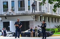 トランプ氏暗殺未遂の罪で起訴、銃所持の男