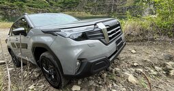 SUBARUが「フォレスター」を大幅改良！新旧を乗り比べてわかった「旧型の雑味」と「新型の上質さ」