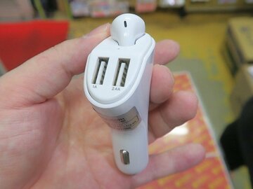 1200円で買えるAirPods風デザインな車載用片耳ヘッドセット