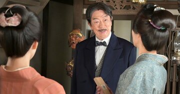 坂東彌十郎演じる役は「不思議の国のアリス」のうさぎみたい!?“知られざる偉人”の役割とは〈風、薫る第14回〉