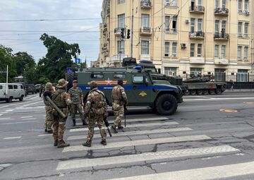 ワグネルのモスクワ進軍停止　不安定化進む見通し