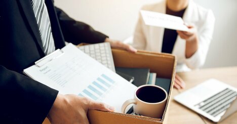 会社を辞めるか迷ったとき「考えが浅い人」がやってしまう行動、ワースト1