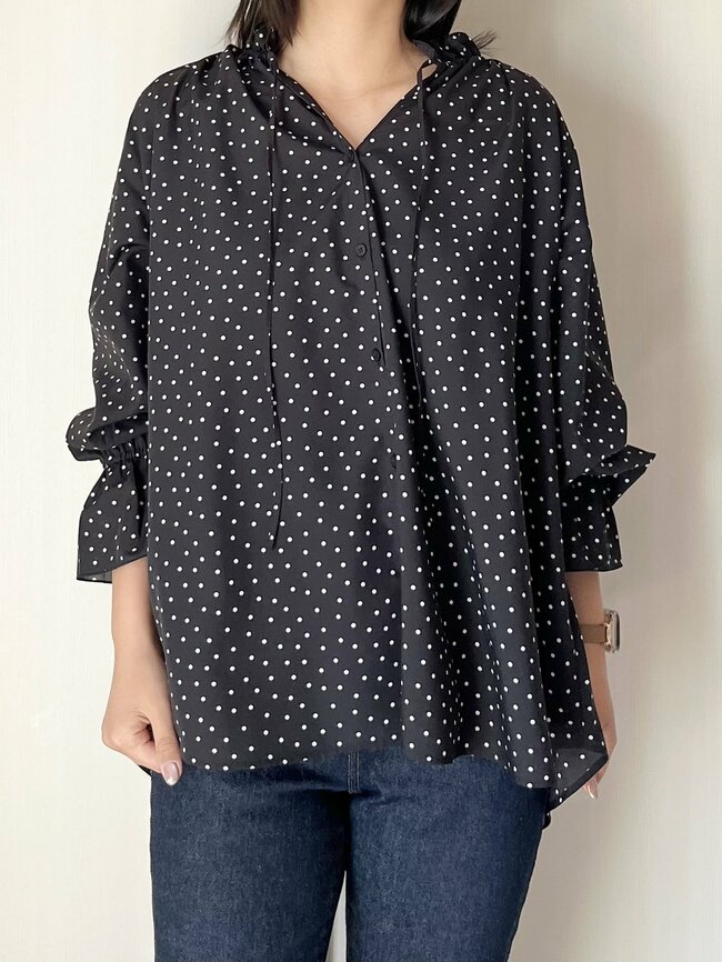 「二の腕を隠せる神アイテム」GUの“着回しトップス”が体型カバーの天才です！「おしりが隠れて安心」「2色購入しました」