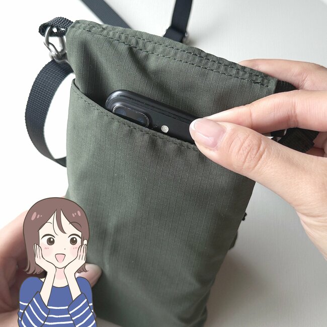 見た目よりたくさん入る！グローバルワークの「めちゃ軽ショルダー」ポケットたくさんで使いやすい！