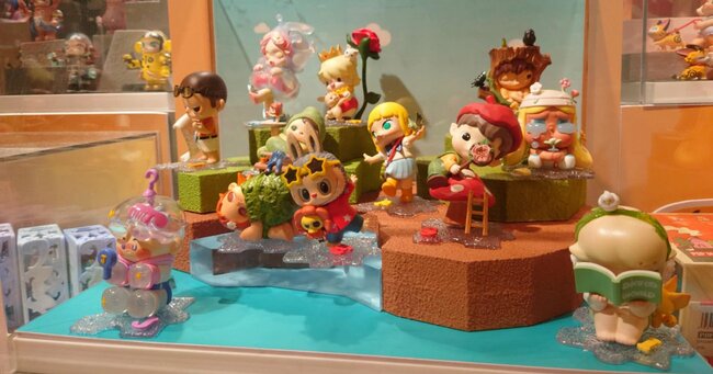 (香港のPOPMART店舗で筆者撮影)