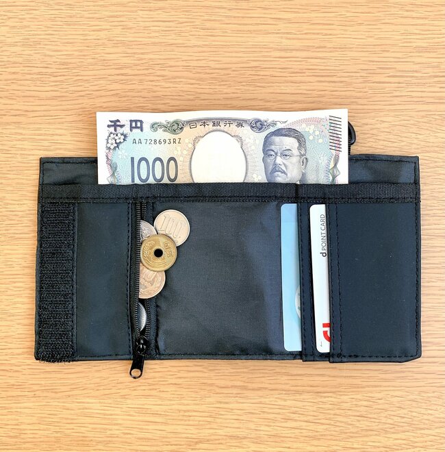 カードや診察券が27枚入った！しまむら×スヌーピーの「ぺたんこ財布」お札が折らずに入るし、小銭が取り出しやすくて嬉しい！《購入レビュー》