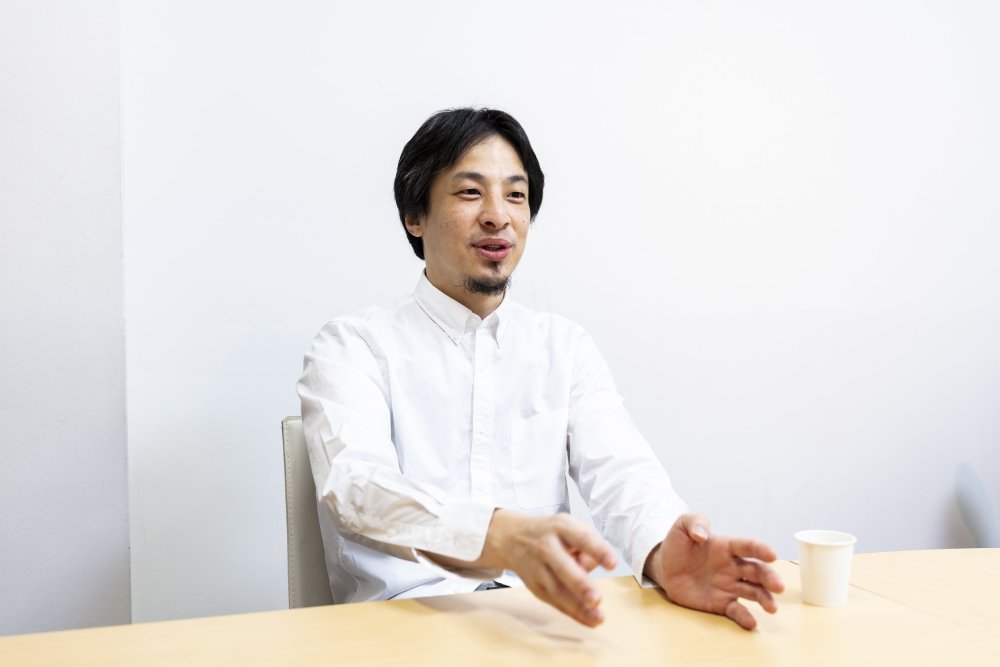 【インタビュー】ひろゆきが「学歴を見ろ」と語る意外すぎるワケ