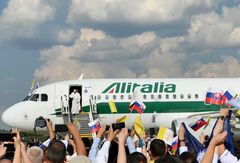 伊アリタリア航空に終止符、スター御用達でも