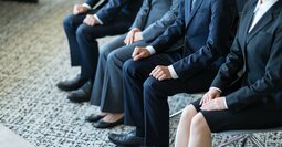 住友財閥の採用面接で「住友と国家の利益が相反する場合はどちらをとるか」と聞かれたら、何と答えるのが正解か？