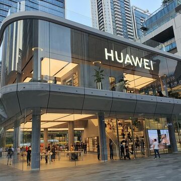 ファーウェイの超巨大なフラッグシップストアが深センに誕生