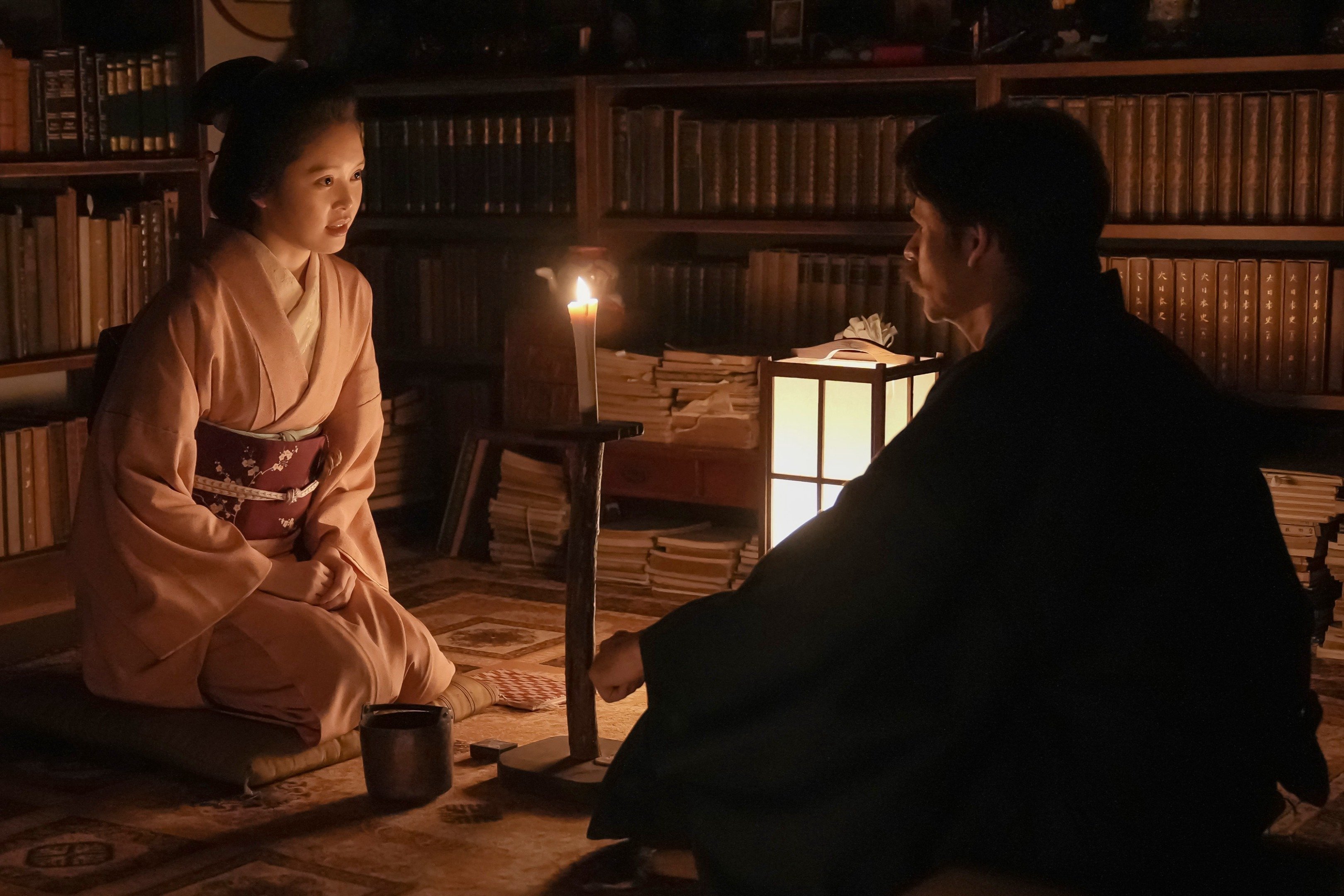 高石あかりの「怪談語り」が上手すぎる！“プロっぽくなくていい”はずなのに…才能がコワい〈ばけばけ第120回〉