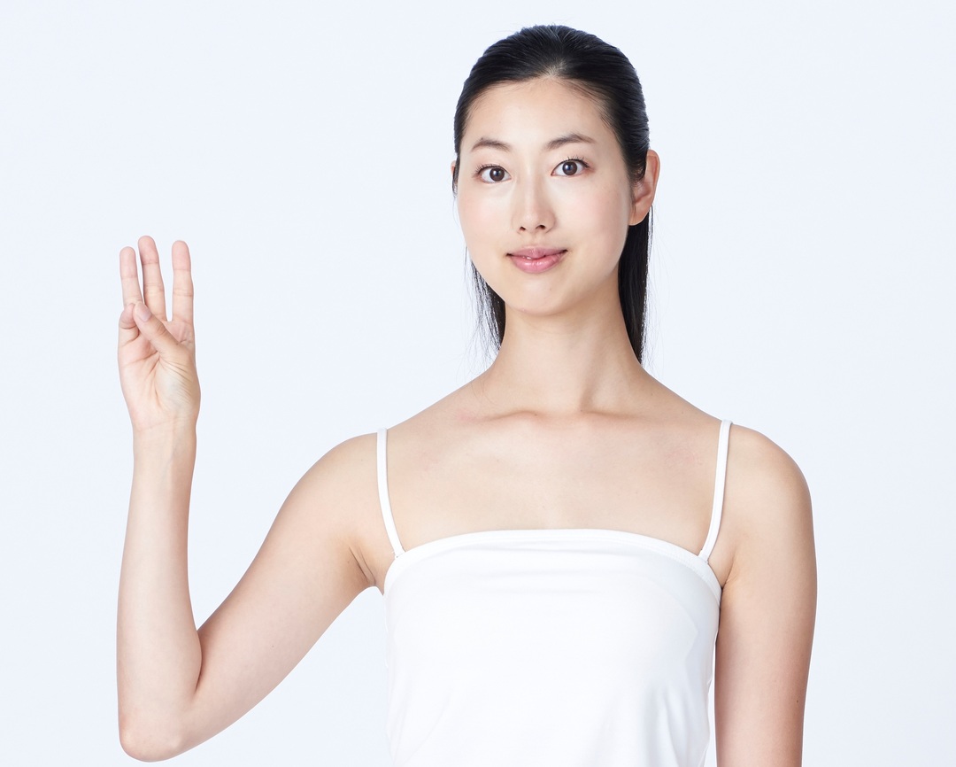 テレビで話題 肩こりにも効果的 人生を変える 骨ストレッチ の代表的エクササイズはコレだ 気になるあの本を読んでみた ベストセラー目のつけどころ ダイヤモンド オンライン テレビで話題 肩こりにも効果的 人生を変える 骨ストレッチ の代表的エクササイズはコレだ 気になるあの本を読んでみた ベストセラー目のつけどころ ダイヤモンド オンライン
