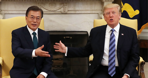 米韓が首脳会談で対立、文大統領の「本性」見えた