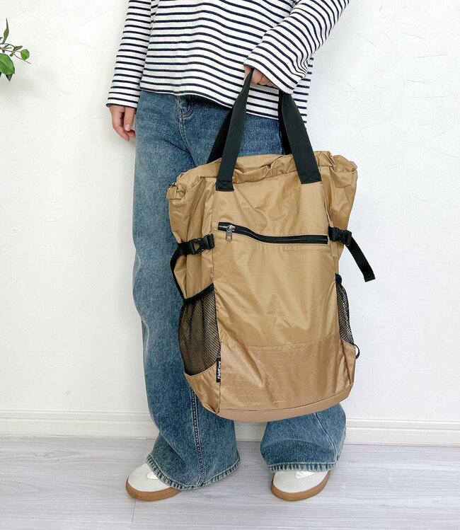 「3個目リピ買い」「文句なしのお品」ワークマンの“大容量バッグ”1泊分の荷物が入るし、2WAYで使えて楽ちん！「重たさを感じません」