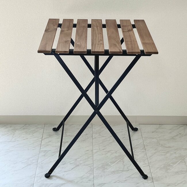 レビュー数は1700件以上で高評価！イケアの“ベランダに置ける家具”で幸福度が上がった「1人飲みにピッタリ」「日常が豊かになりました」