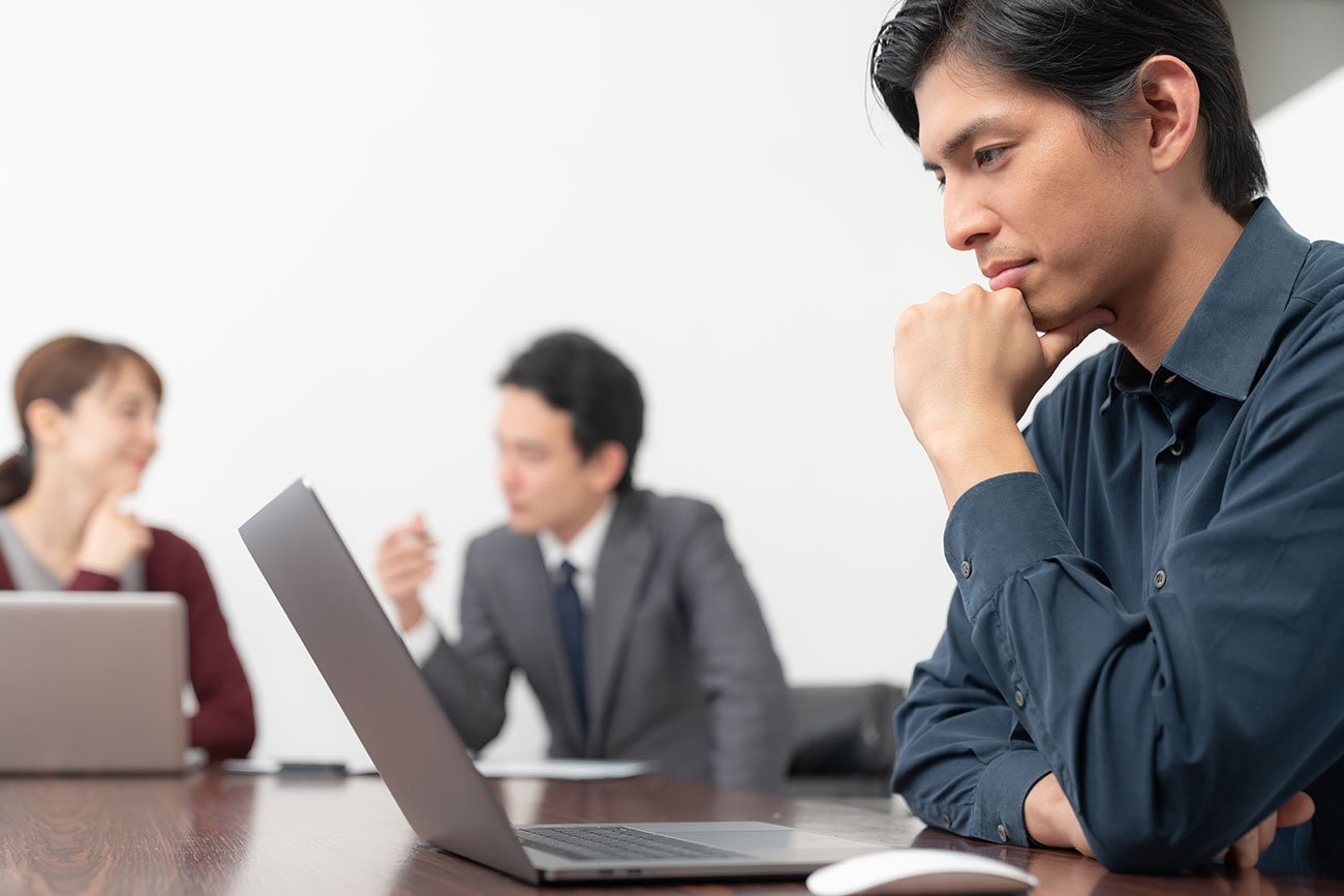 【沈黙が正解】会議で手応えを感じたら、もう話さないほうがいい