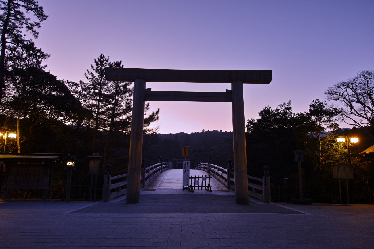【神社は「お願いをするところ」ではない】「神様が味方をする人」が神社で必ずしていること