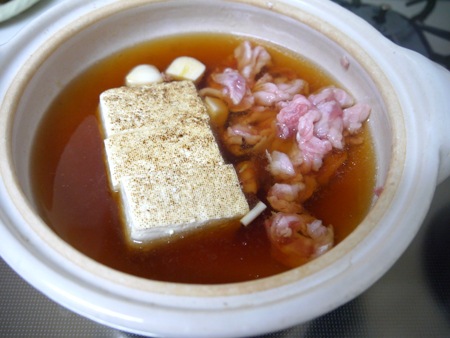 疲れたビジネスパーソンのスタミナ増強!<br />激うま薬膳小鍋「中華風にんにくすき焼き」
