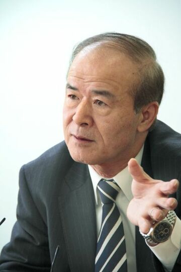 “いのち”と“くらし”に貢献するという企業理念の下、救急医療分野に本格進出し、AEDの販売を開始