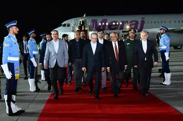 イラン外相、パキスタンに到着