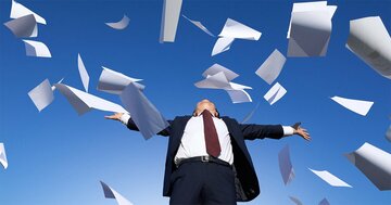 「静かな退職」に「寝そべり主義」…「がんばらない」生き方にこだわる若者たちの胸の内