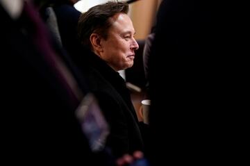 マスク氏、新党結成計画に早くもブレーキ