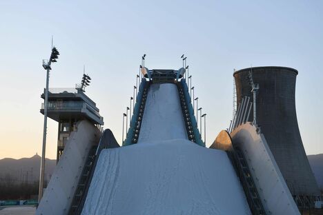 北京冬季五輪は1年後、コロナ対策は間に合うか