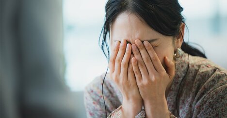 電車の中で友人の訃報に号泣…近寄ってきた外国人女性の「温かすぎる振る舞い」とは