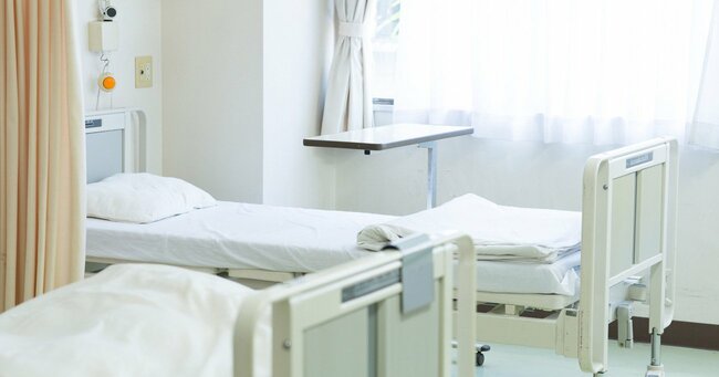 無駄に長い入院日数、過剰な病床数……日本から「赤字病院」が一向に減らないワケ