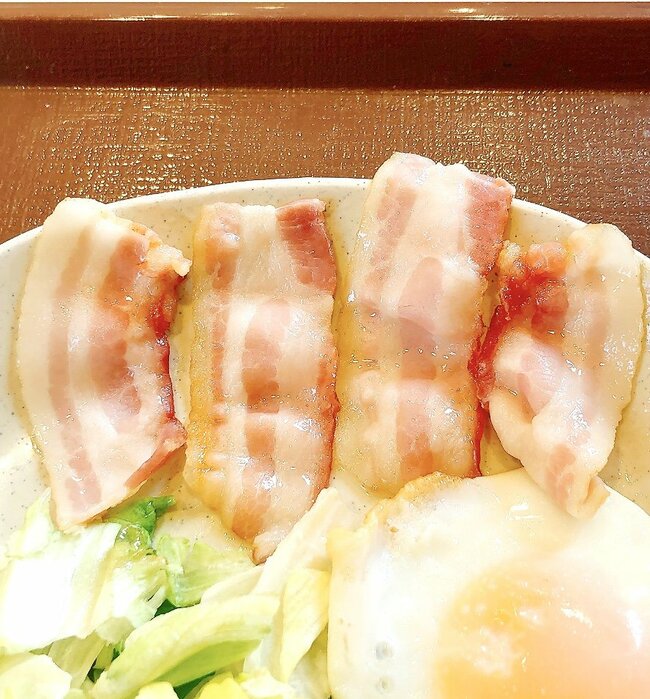 「コスパ最強ですよ」「やっぱりこれが一番好き」すき家の“570円モーニング”おかずたっぷりでボリューム満点!「こういうのでいいんですよ」